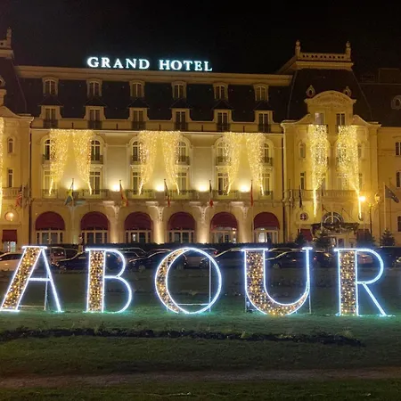 Cote Plage & Balcon Cabourg Exterior photo