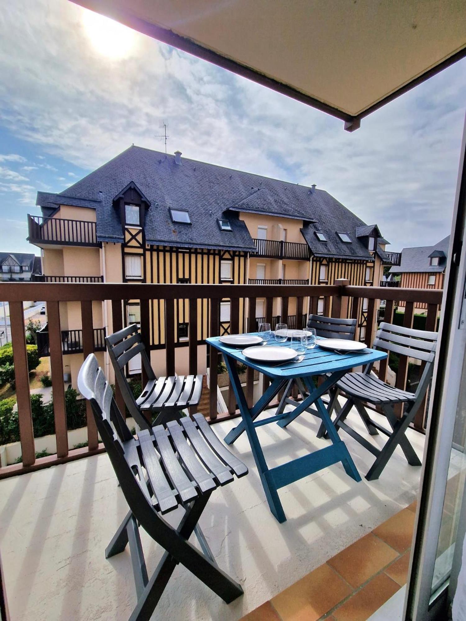 Cote & Balcon